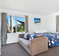 Huskisson Holiday Motel Cabins - QLD Tourism