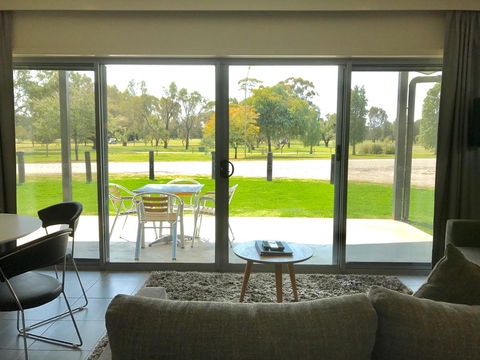 Comfort Suites Clubarham Golf Resort - QLD Tourism 13