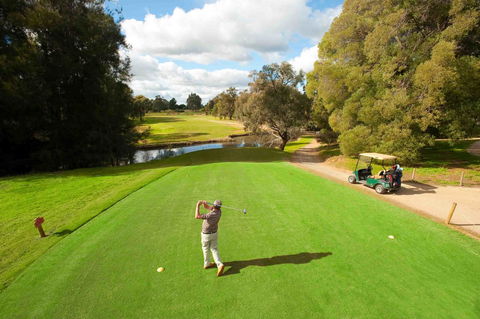 Comfort Suites Clubarham Golf Resort - QLD Tourism 10