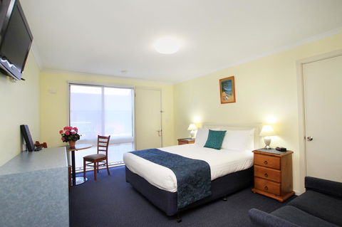 Pelican Motor Inn - QLD Tourism 42