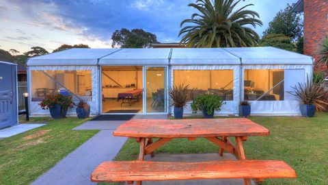 Pelican Motor Inn - QLD Tourism 26