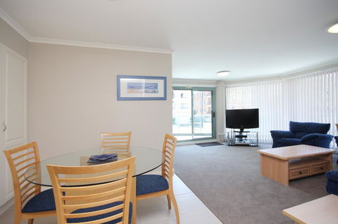 Sails Apartments - QLD Tourism 22