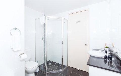 DD Apartments Chinatown - QLD Tourism 7