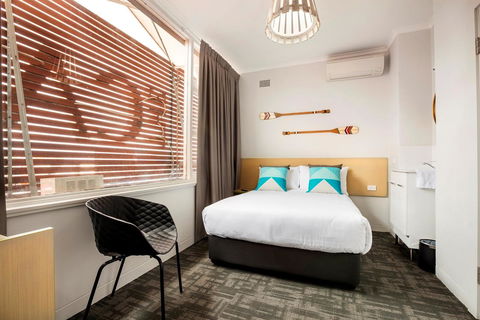 Nightcap At Caringbah Hotel - Queensland Tourism 1