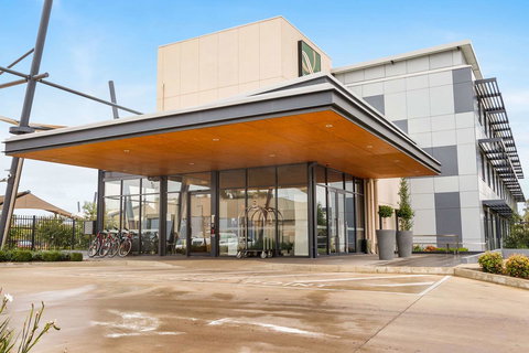 Quality Hotel Rules Club Wagga - QLD Tourism 21