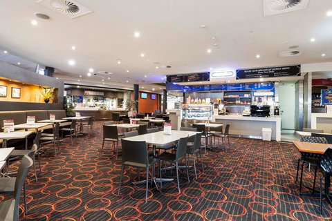 Quality Hotel Rules Club Wagga - QLD Tourism 24