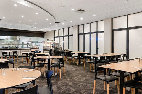 Quality Hotel Rules Club Wagga - QLD Tourism 13