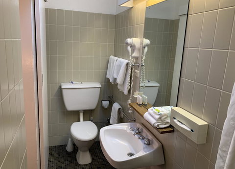 Econo Lodge Gateway Tamworth - QLD Tourism 8