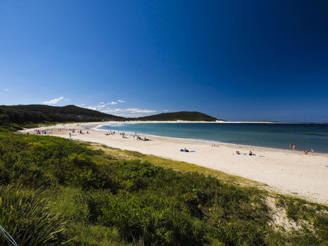 Oaks Nelson Bay Lure Suites - QLD Tourism 4