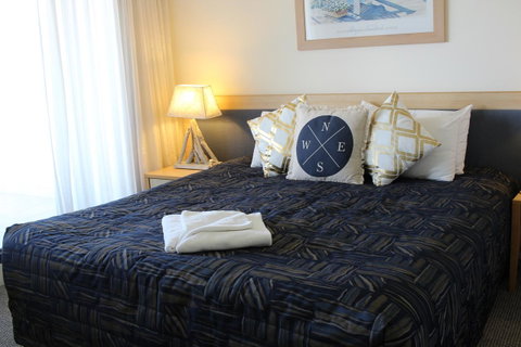The Boathouse Resort Luxury Apartments - QLD Tourism 15
