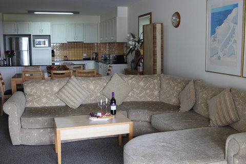 The Boathouse Resort Luxury Apartments - QLD Tourism 14