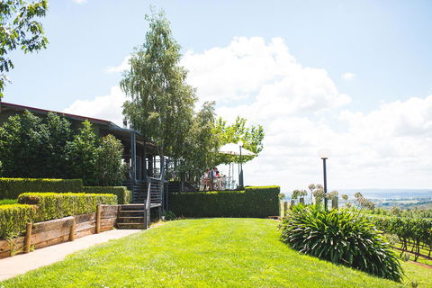 Borrodell Vineyard - QLD Tourism 13