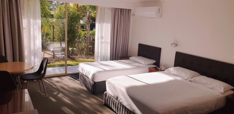 Marina Resort - QLD Tourism 41