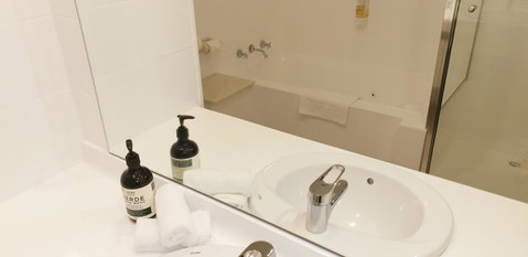 Marina Resort - QLD Tourism 28