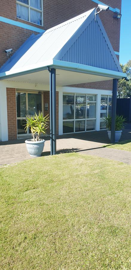 Marina Resort - QLD Tourism 24