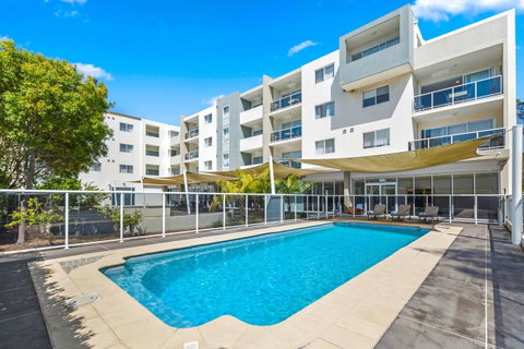 Quality Suites Pioneer Sands - QLD Tourism 12