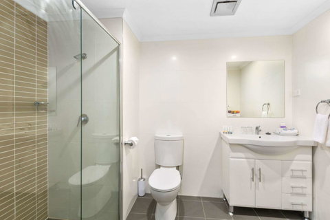 Quality Suites Pioneer Sands - QLD Tourism 4