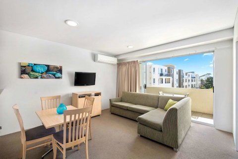Quality Suites Pioneer Sands - QLD Tourism 3