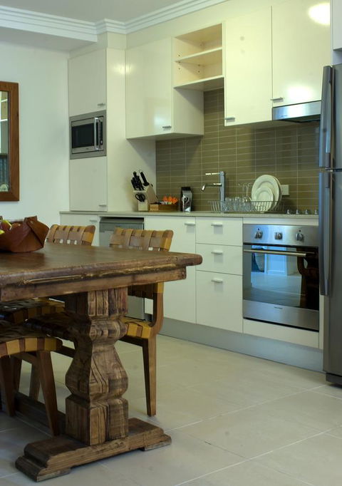 Byron Bay Hotel And Apartments - Queensland Tourism 31