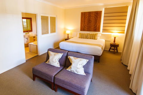 Byron Bay Hotel And Apartments - Queensland Tourism 6