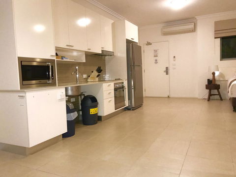 Byron Bay Hotel And Apartments - Queensland Tourism 19