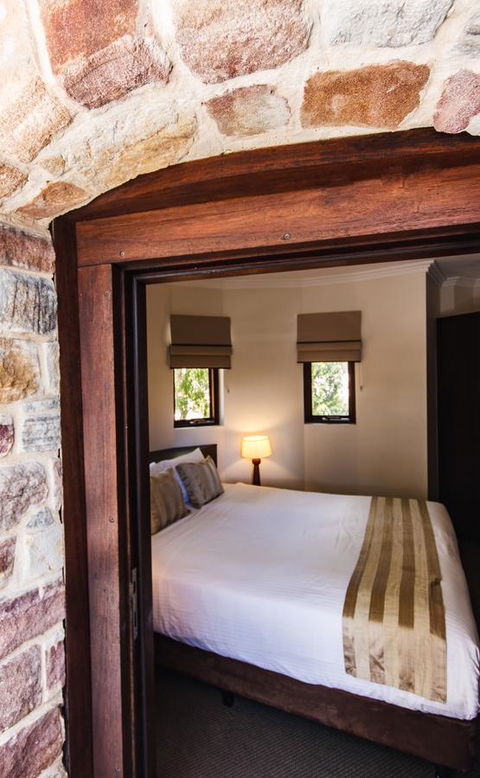 Byron Bay Hotel And Apartments - Queensland Tourism 13
