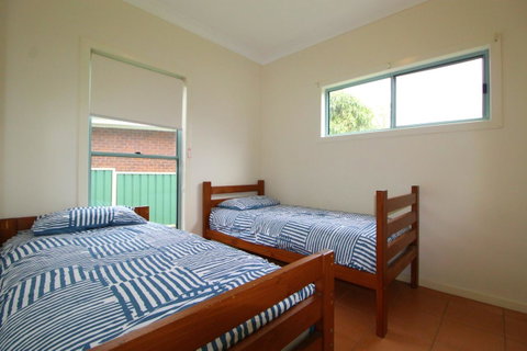 Anglesea, 17 Hodgson Street - QLD Tourism 11