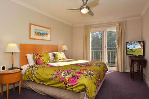 Villa 3br Chianti Villa Located Within Cypress Lakes Resort - Queensland Tourism 8