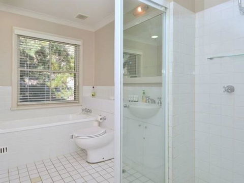 Villa 3br Chianti Villa Located Within Cypress Lakes Resort - Queensland Tourism 10