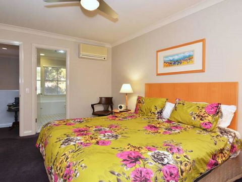 Villa 3br Chianti Villa Located Within Cypress Lakes Resort - Queensland Tourism 9