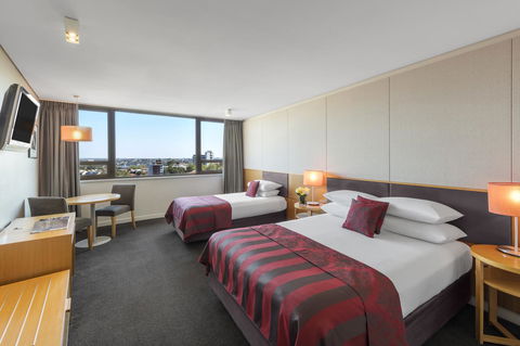 View Sydney - Queensland Tourism 3