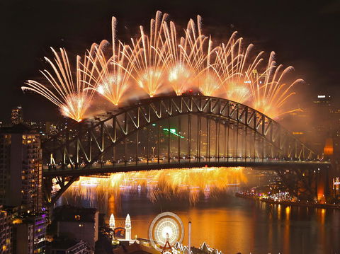 View Sydney - Queensland Tourism 25