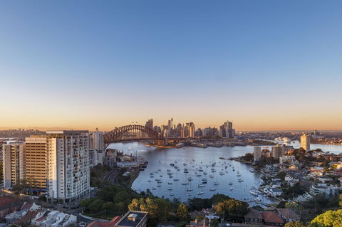 View Sydney - Queensland Tourism 12