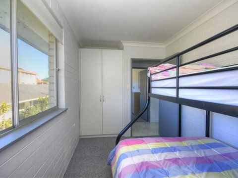 45 Wharf Street - Whole House - QLD Tourism 4