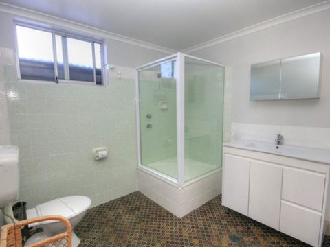 45 Wharf Street - Whole House - QLD Tourism 8