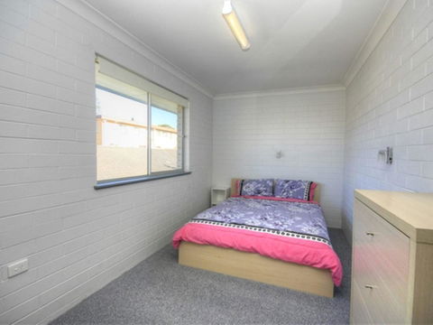 45 Wharf Street - Whole House - QLD Tourism 9