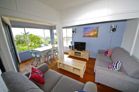 Apollo 1, 9 Hodgson Street - QLD Tourism 0