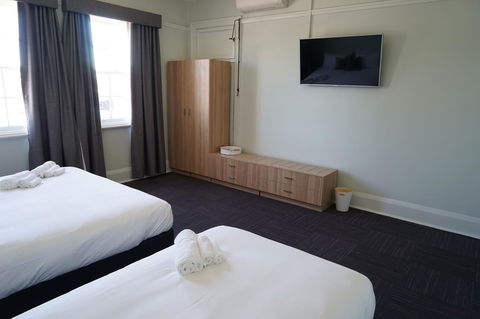 Rosehill Hotel - Queensland Tourism 6