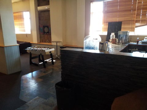 Rest Easy Motel - QLD Tourism 5