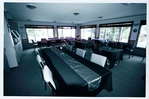 Rest Easy Motel - QLD Tourism 10