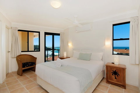 The Cove Yamba - QLD Tourism 9