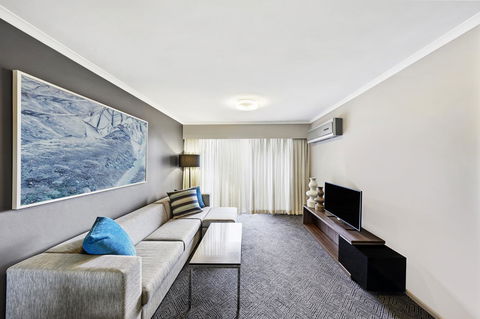 Adina Apartment Hotel Sydney Surry Hills - Queensland Tourism 7