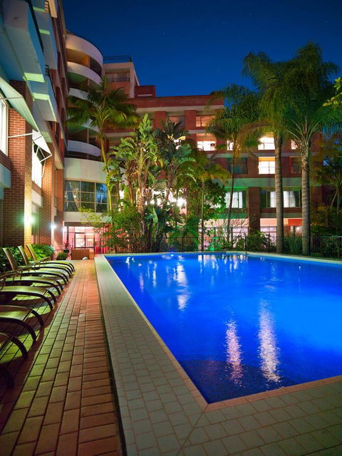 Adina Apartment Hotel Sydney Surry Hills - Queensland Tourism 19