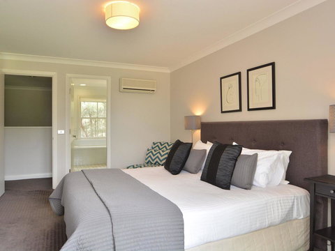 Villa 3br Margarita Villa Located Within Cypress Lakes Resort - QLD Tourism 1