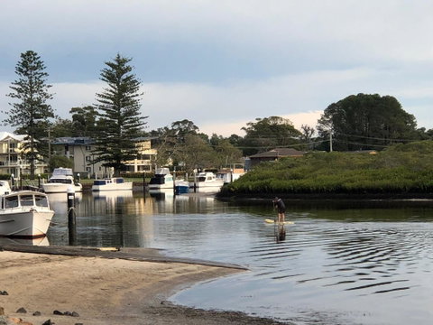 Boathouse Resort (Water Front) - QLD Tourism 25