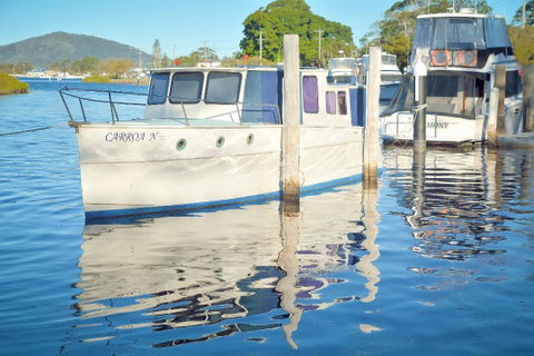 Boathouse Resort (Water Front) - QLD Tourism 6