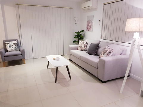 BookerBay Retreat! - QLD Tourism 3