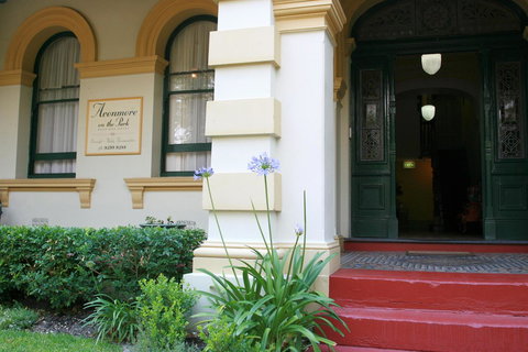 Avonmore On The Park Boutique Hotel - Queensland Tourism 26