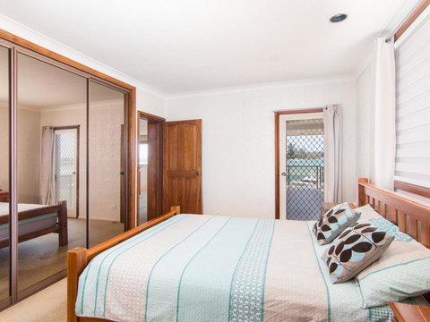 Shoreline 7 - QLD Tourism 7