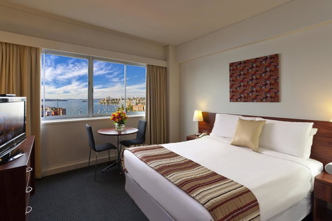 Macleay Hotel - QLD Tourism 11